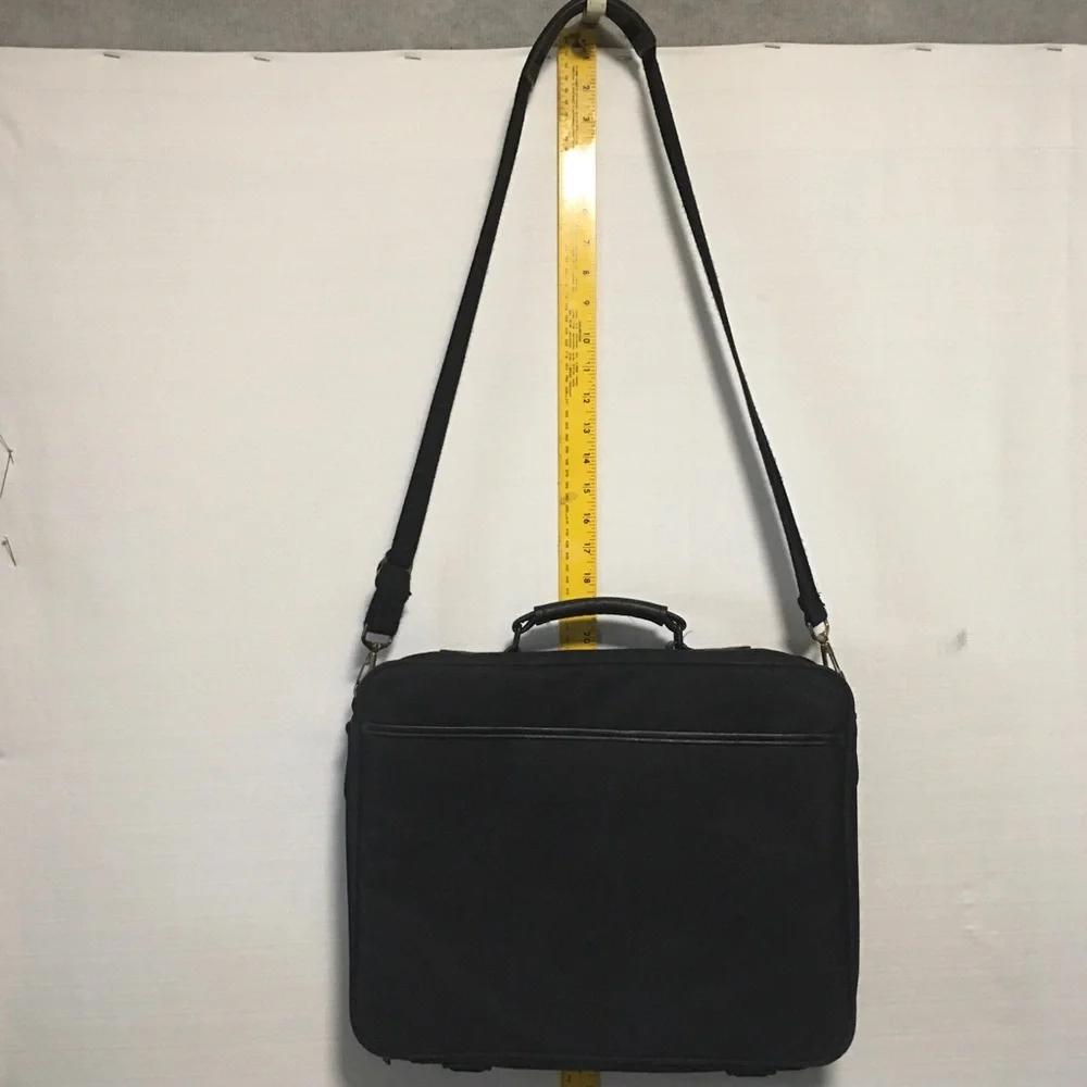 Dell Professional Laptop Computer Shoulder Messenger Business Briefcase Bag EUC